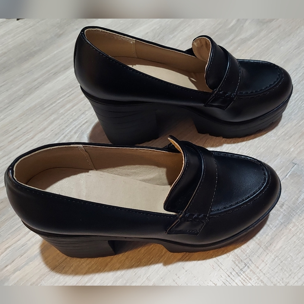 Black Platform Shoes - image 5